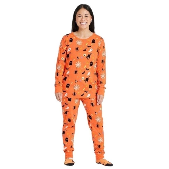 Target Hyde & Eek! | 2-Piece Family Sleep Set Orange Spooky Print | Hall… - Picture 1 of 6